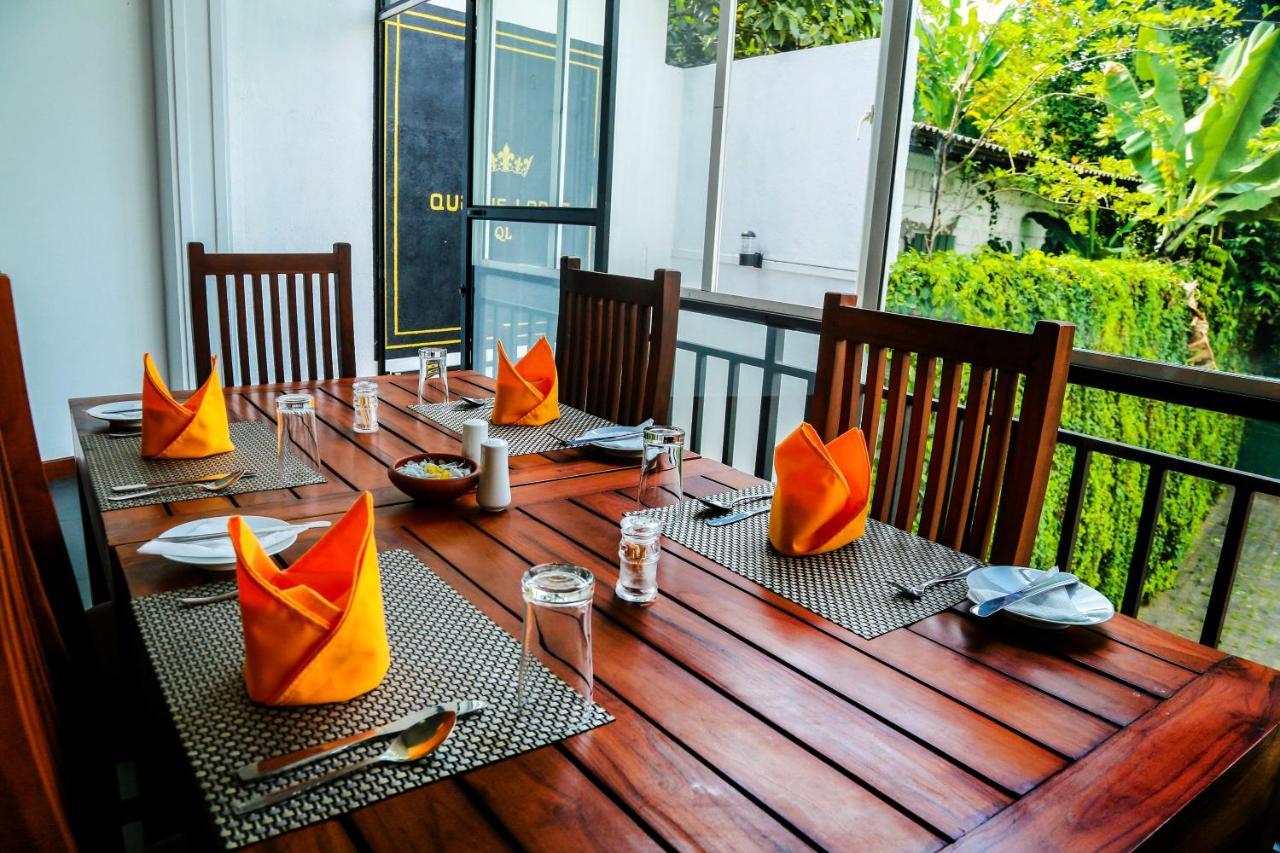 Queens Lodge Kandy Extérieur photo