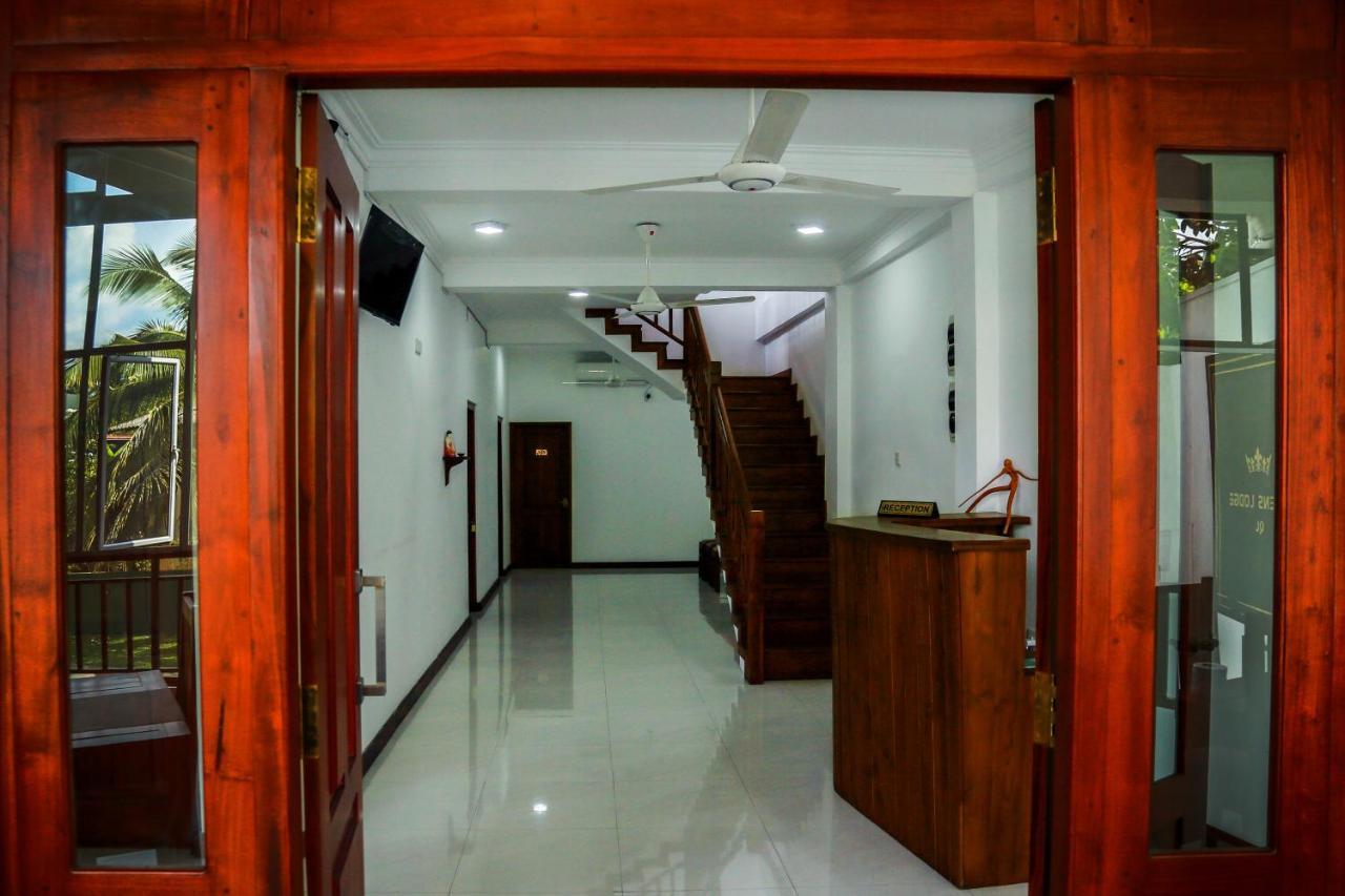 Queens Lodge Kandy Extérieur photo