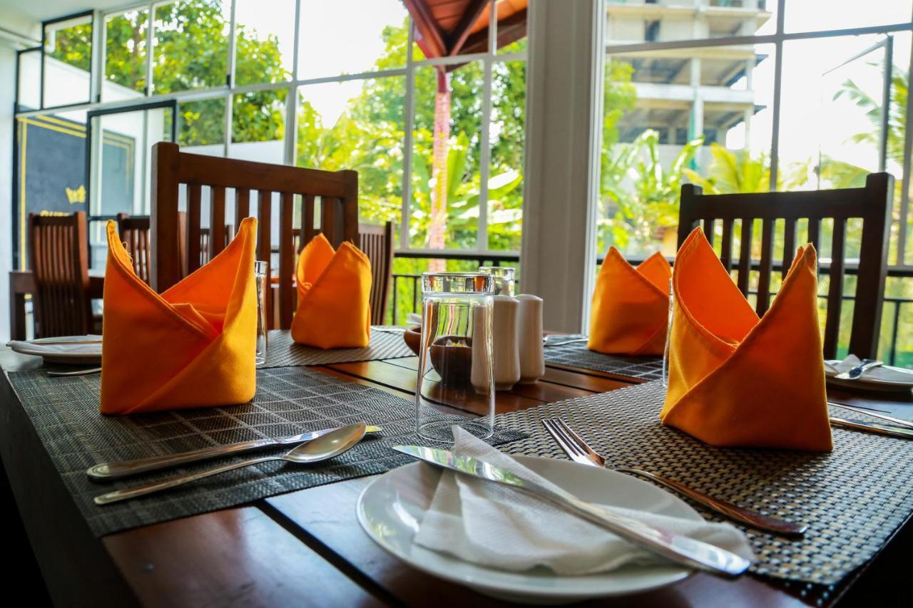 Queens Lodge Kandy Extérieur photo