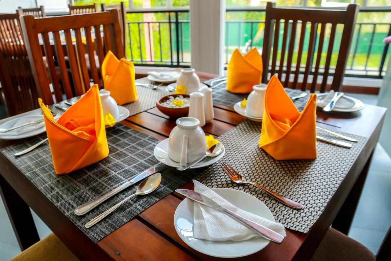 Queens Lodge Kandy Extérieur photo