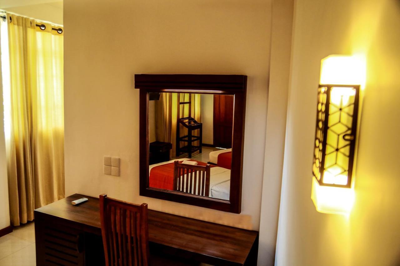 Queens Lodge Kandy Extérieur photo